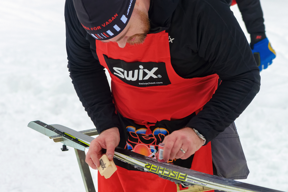 The Ultimate Guide to Removing Ski Wax from Your Floors (Explained By House Cleaning Pros)